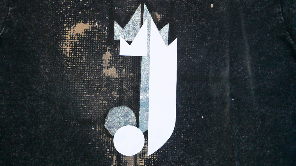 1 0f 1 J Logo King of R&B T-Shirt (Black, Silver, White, Beige)