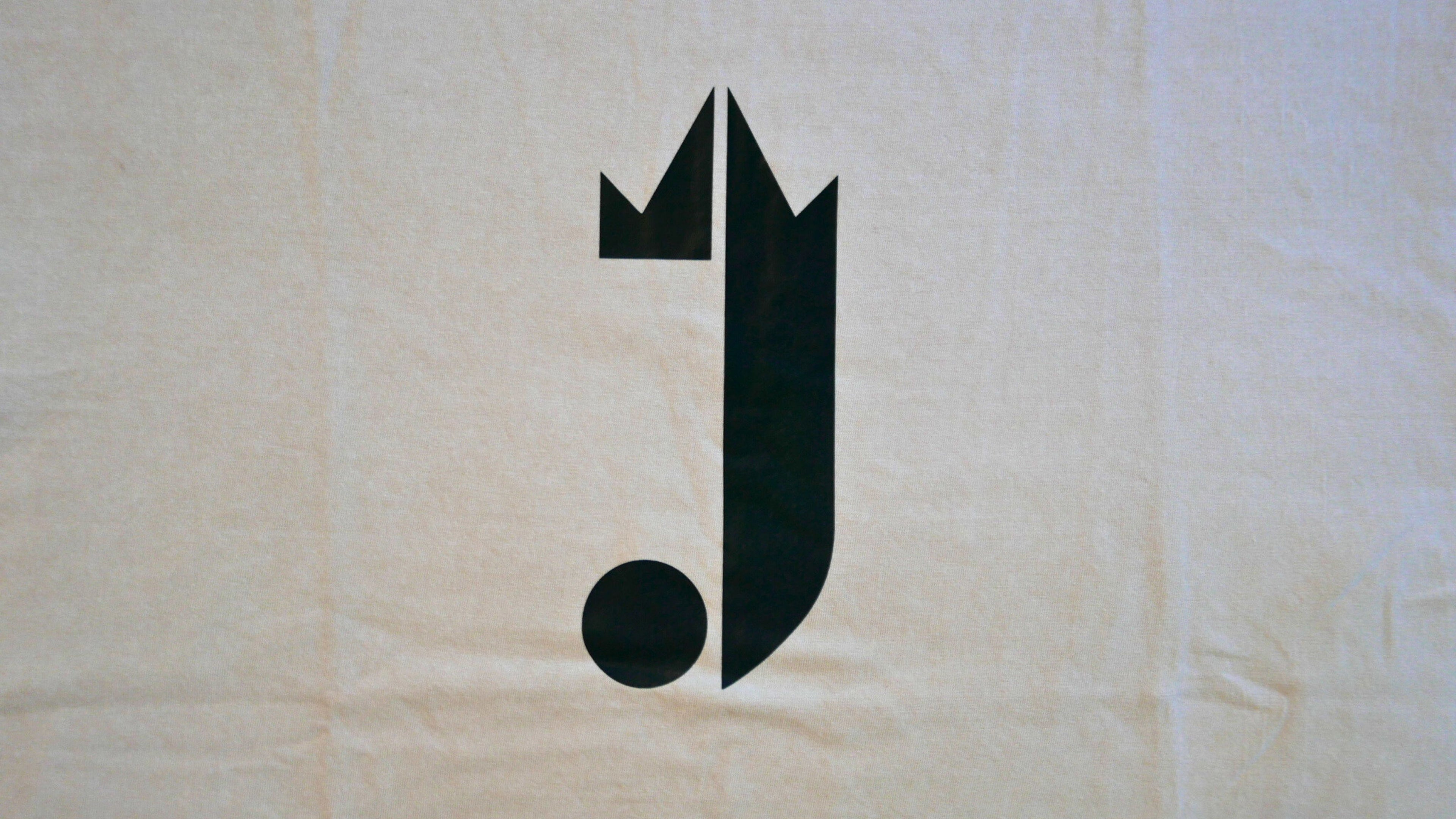 J Logo T-Shirt (Khaki)